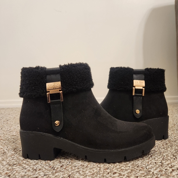 Rain Boots - Picture 2 of 6